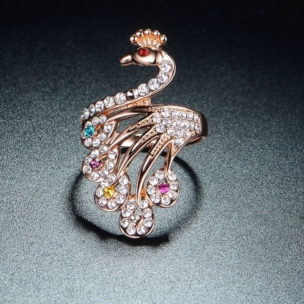 🌴🐠🧜🏼‍♀️ Peacock crystal ring size 7